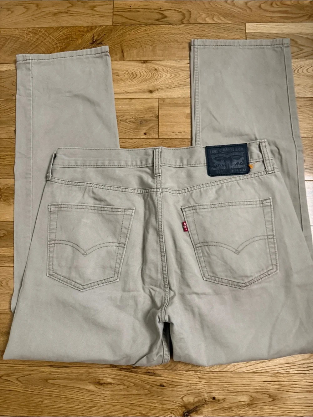 Levi's 514 Men's Light Beige Straight Jeans size 34 x 32